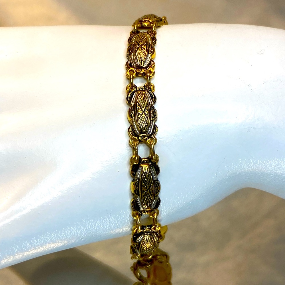 Beautiful Vintage Damascene Bracelet size 6.5” Claw Clasp - Picture 1 of 8